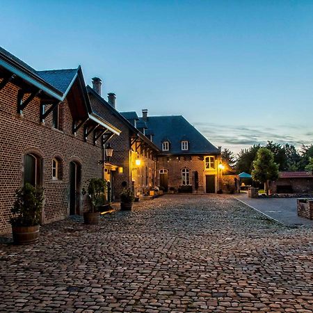 B & B Kasteelhoeve Borgharen - ماسترخت المظهر الخارجي الصورة