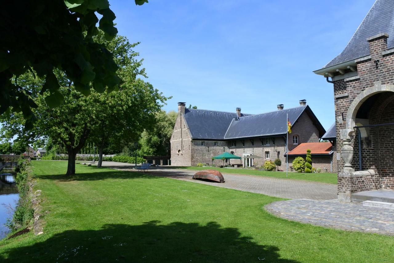 B & B Kasteelhoeve Borgharen - ماسترخت المظهر الخارجي الصورة