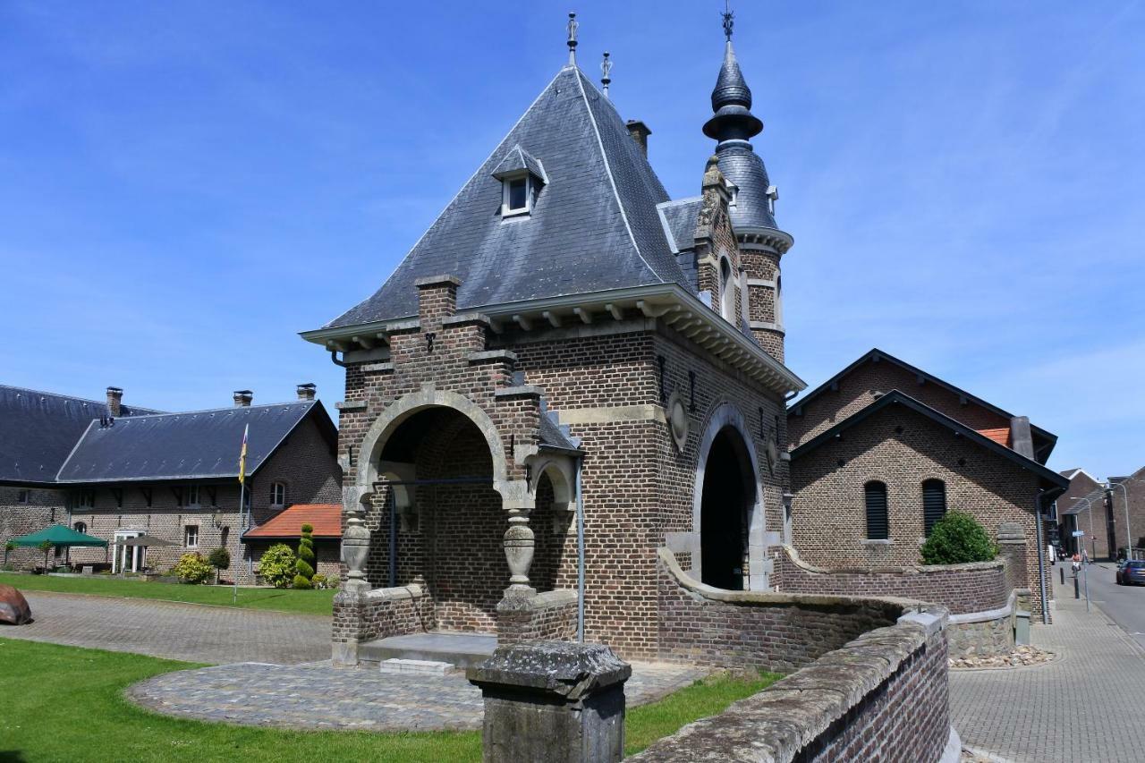 B & B Kasteelhoeve Borgharen - ماسترخت المظهر الخارجي الصورة